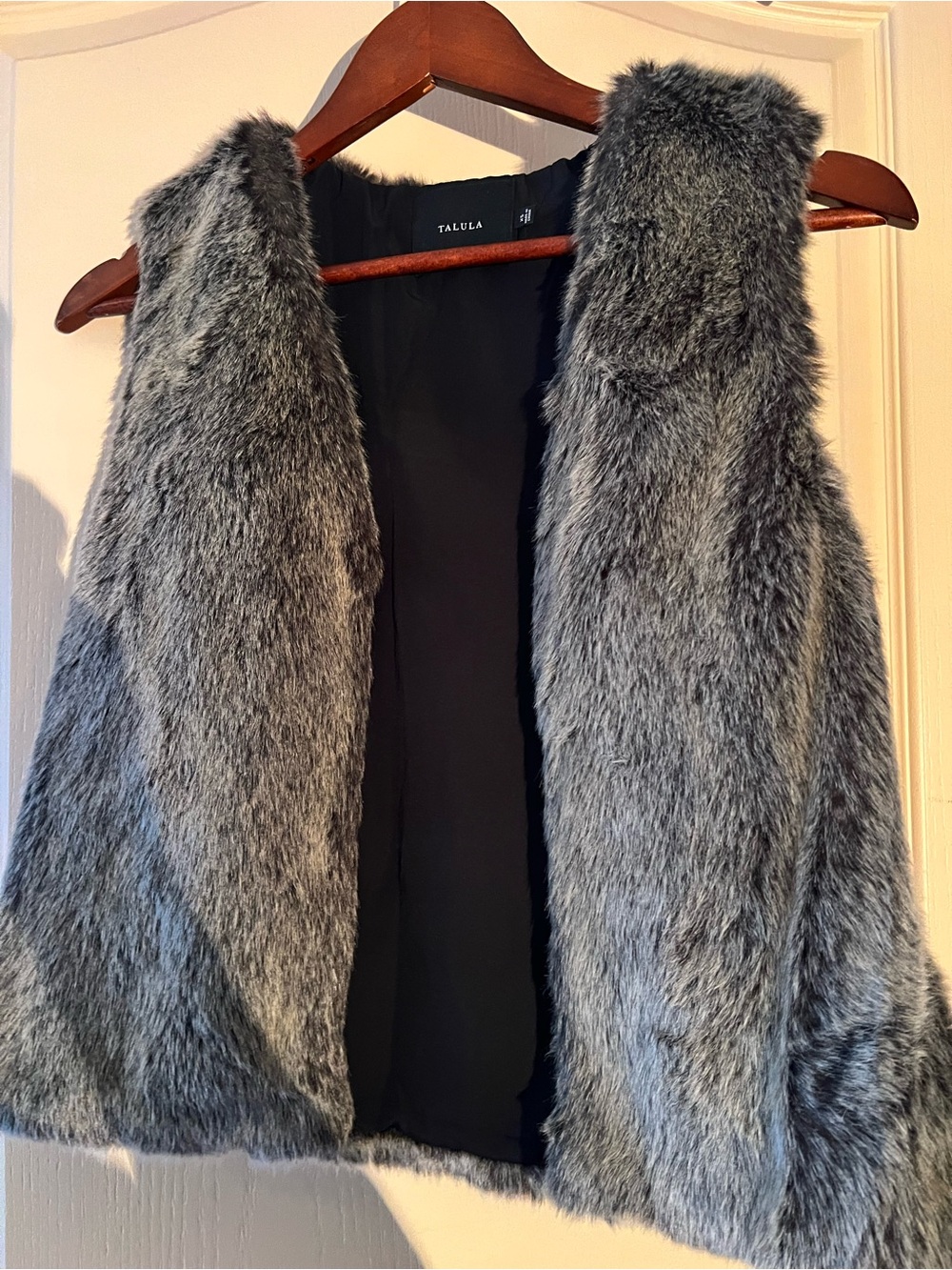 Aritzia Gray Faux Fur Vest - Women's Sleeveless Coat